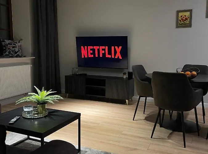 Golden Garden Tuwima Street *